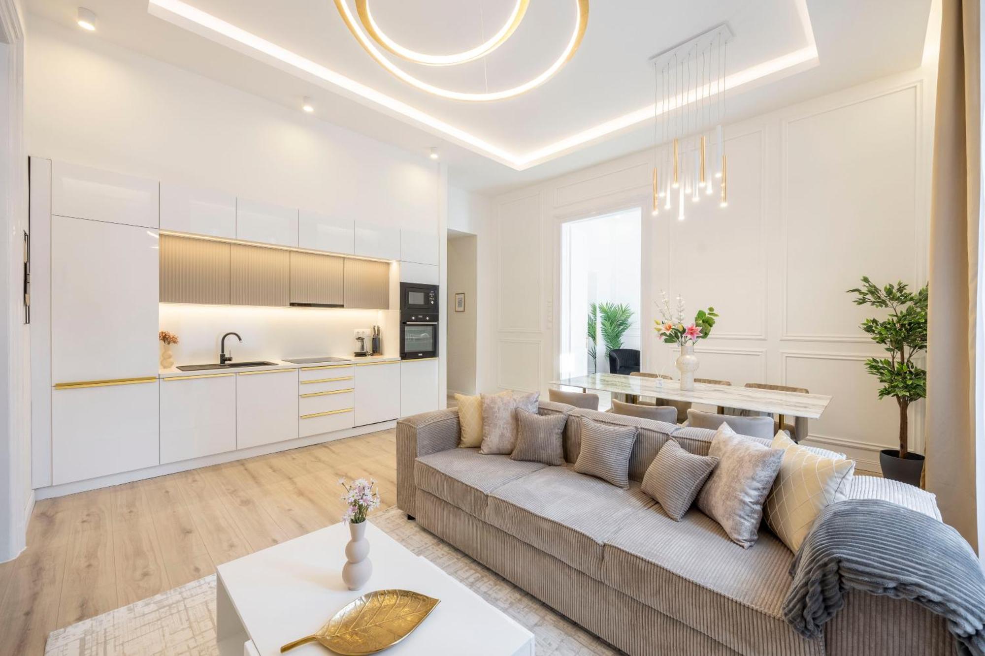 Exclusive & Prestigious Central Residence W/ Balcony ブダペスト エクステリア 写真