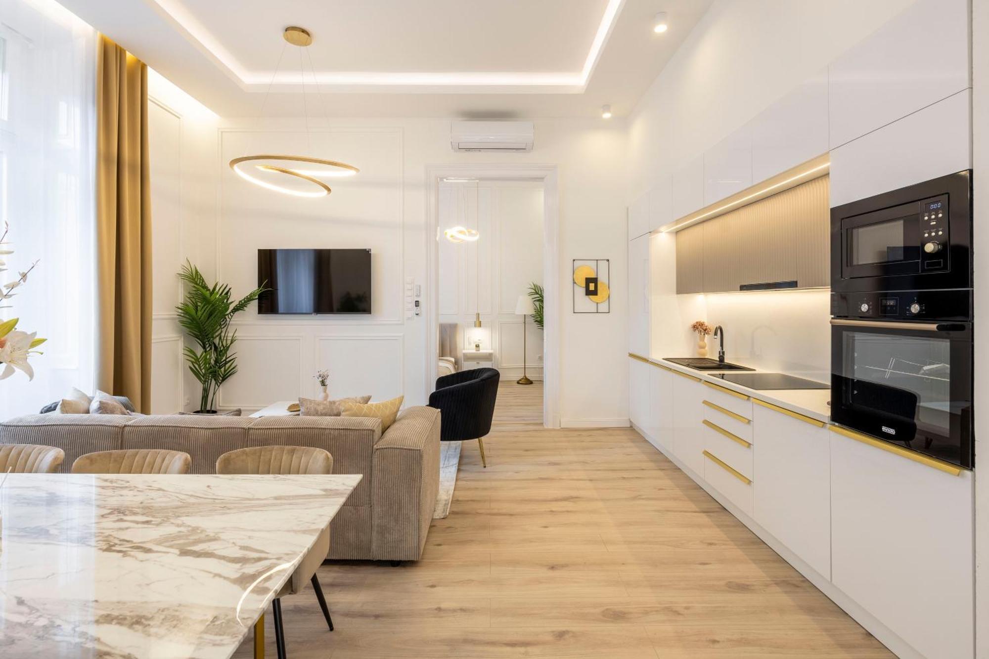 Exclusive & Prestigious Central Residence W/ Balcony ブダペスト エクステリア 写真